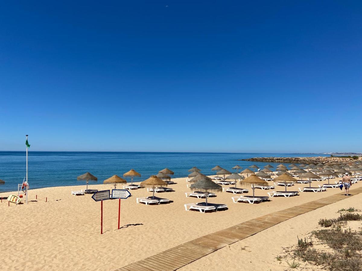Cavalo Preto Luxury Beach Resort Quarteira Bagian luar foto